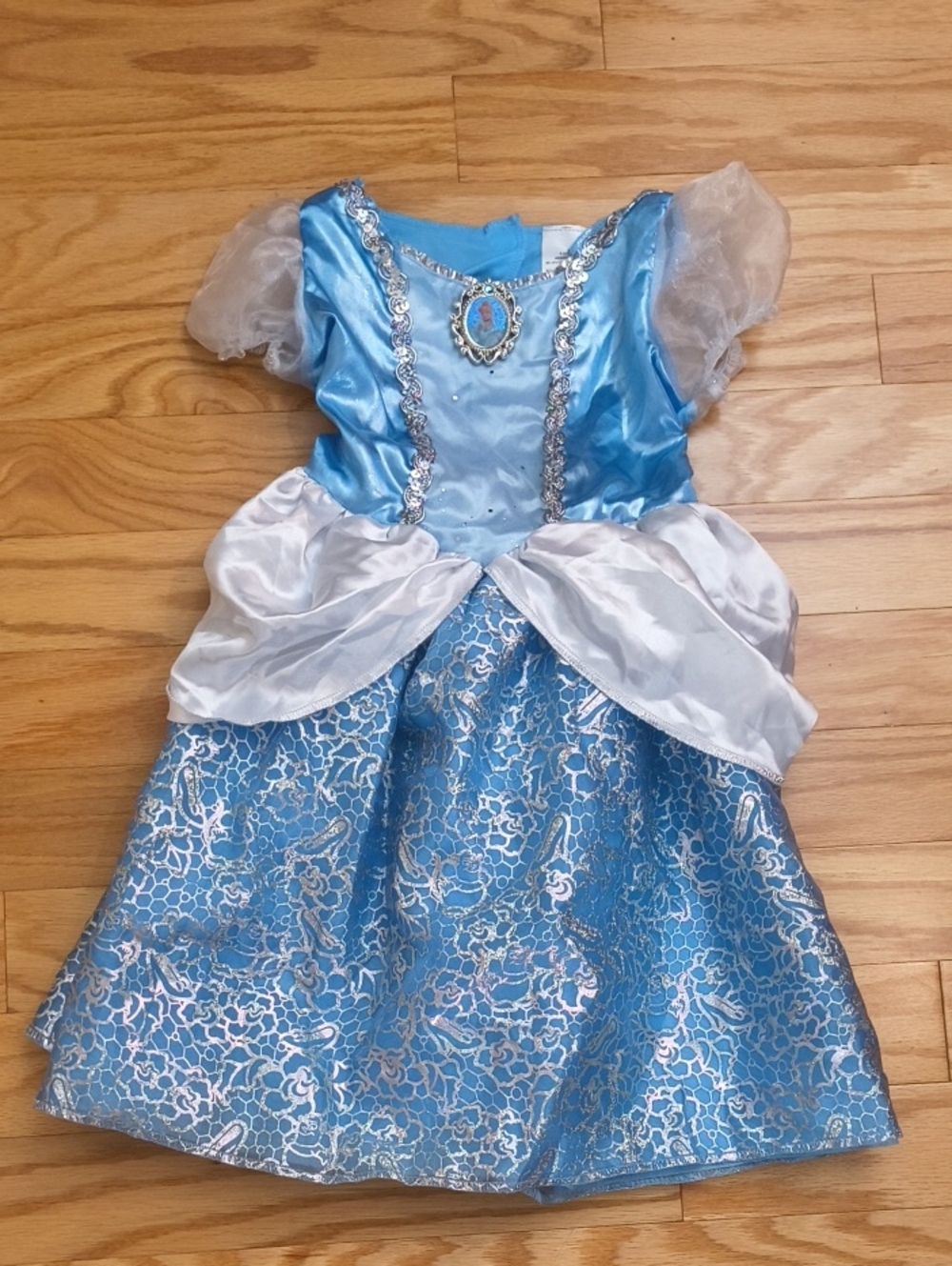 Disney Princess Cinderella Costume Dress Size 4-6X NWOT